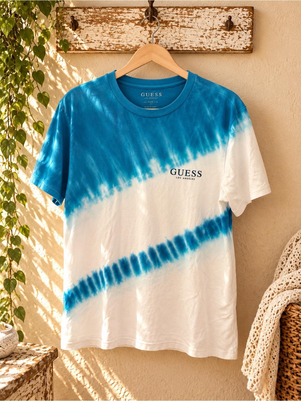 GUESS Blue and White Diagonal Tie-Dye Short Sleeve Tee